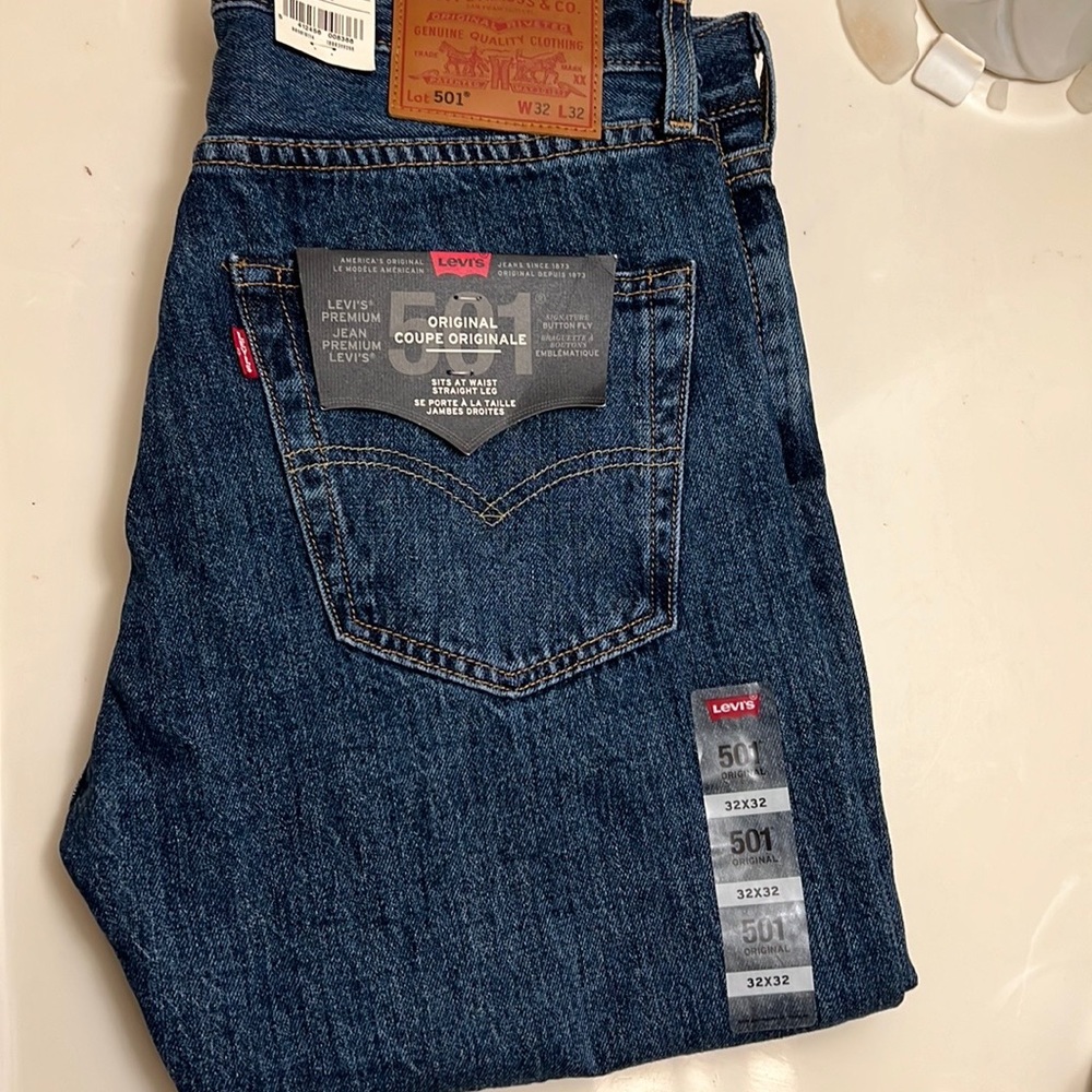 Levi’s Big E 501 Original Coupe Originale Straight Leg Premium Jean
